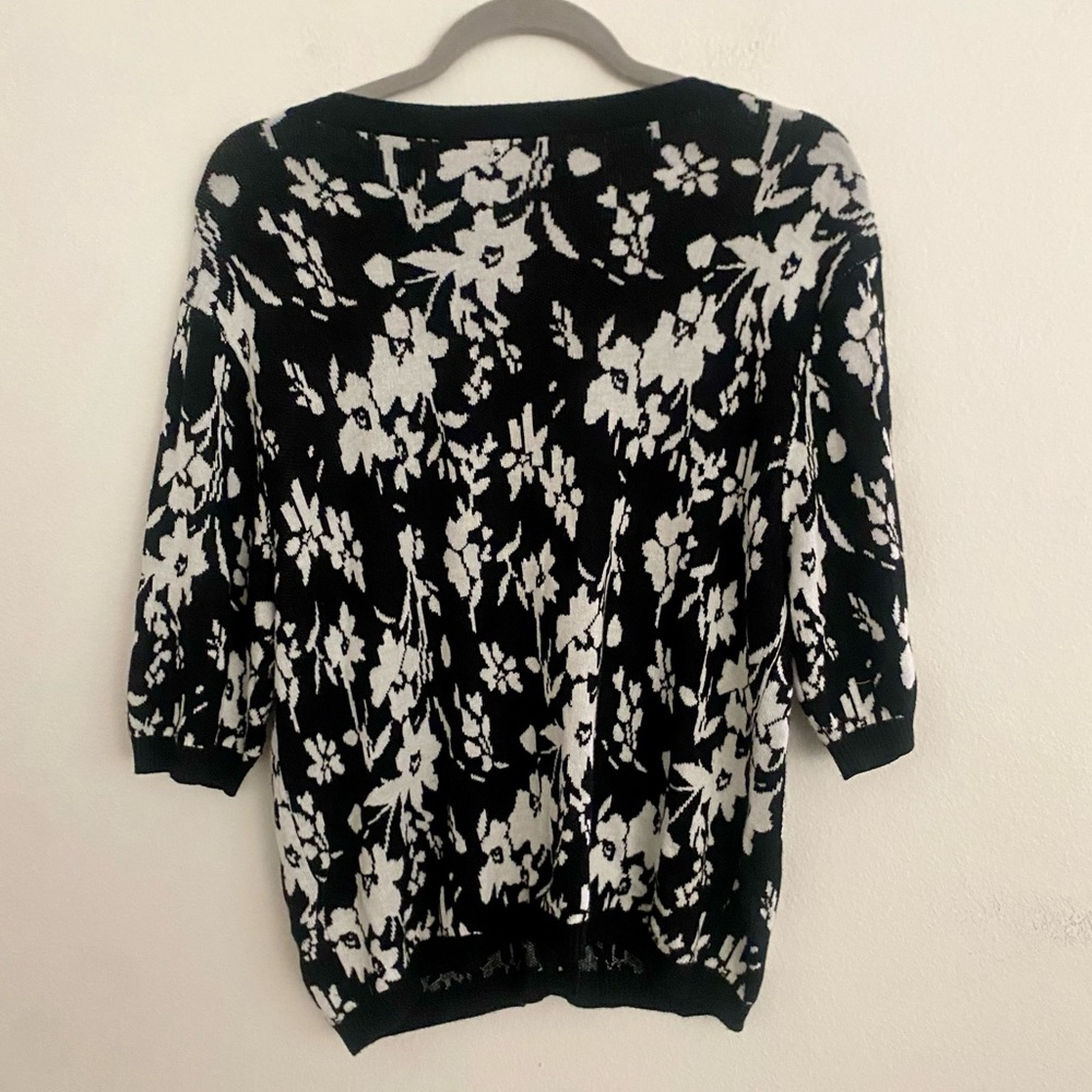 GEMMA & JANE 3/4 SLEEVE BLACK WHITE FLORAL BUTTON DOWN CARDIGAN SWEATER SIZE XL - Picture 4 of 4